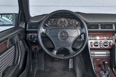 mercedes-500-e-w-124-interior