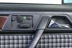 mercedes-500-e-w-124-puerta