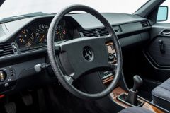 mercedes-w124-venta-995-km-11-1024x576