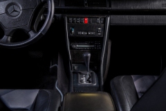 16422_mercedes-benz-e60-amg-limited-consola